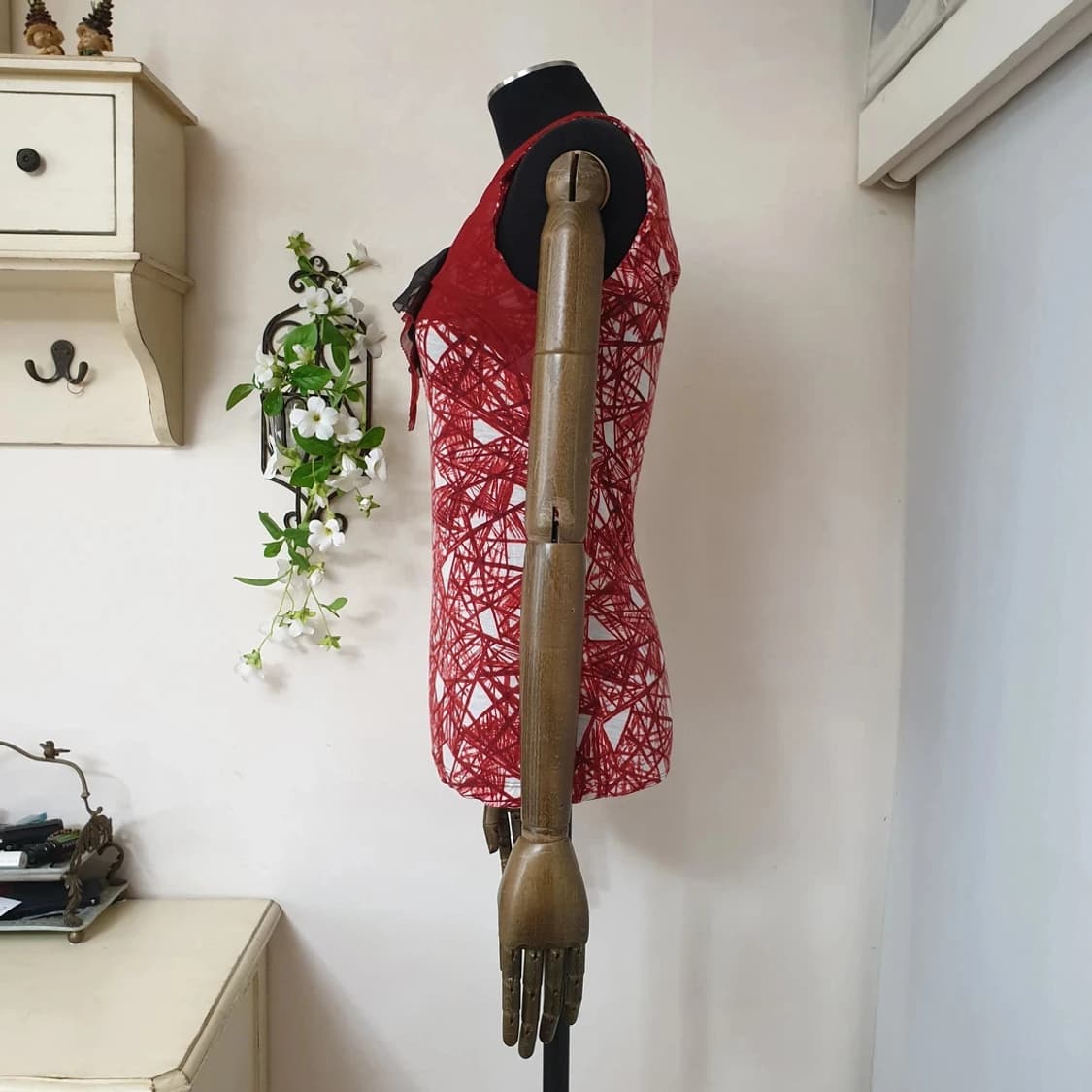 오브제 디자이너 Hanii Y 하니와이 러플넥 추상패턴 저지 탑  상품이미지7