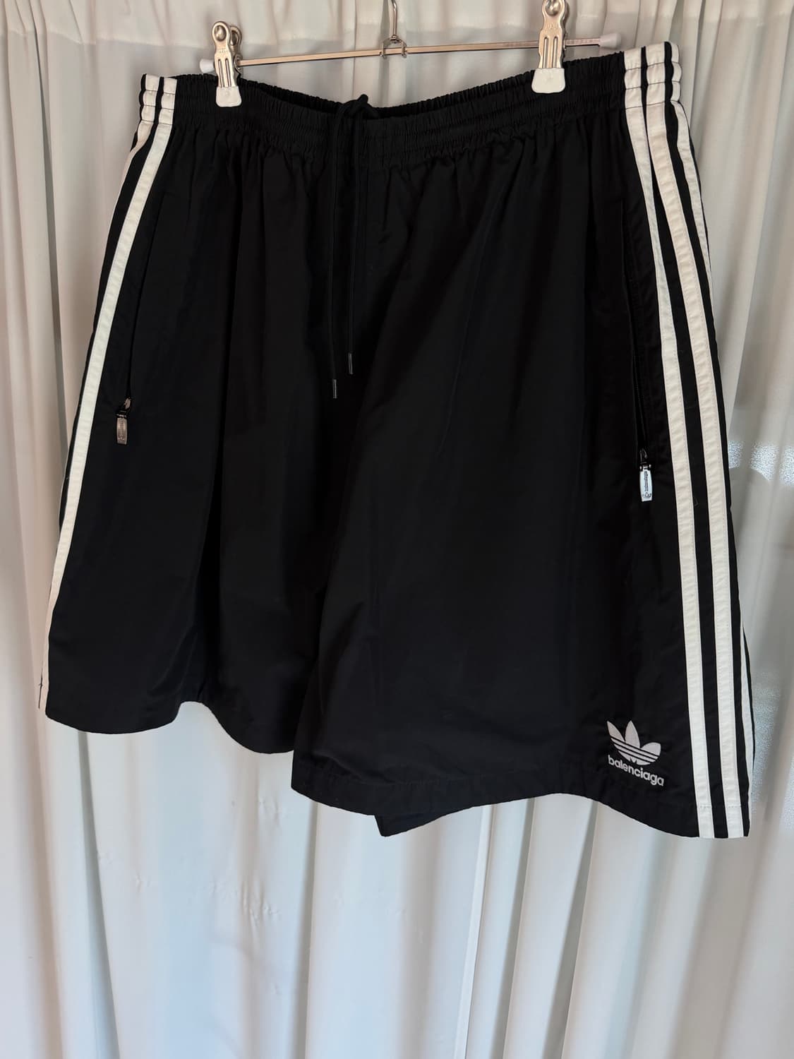 발렌시아가 adidas 퍼포먼스 포플린 쇼츠 반바지 상품이미지1