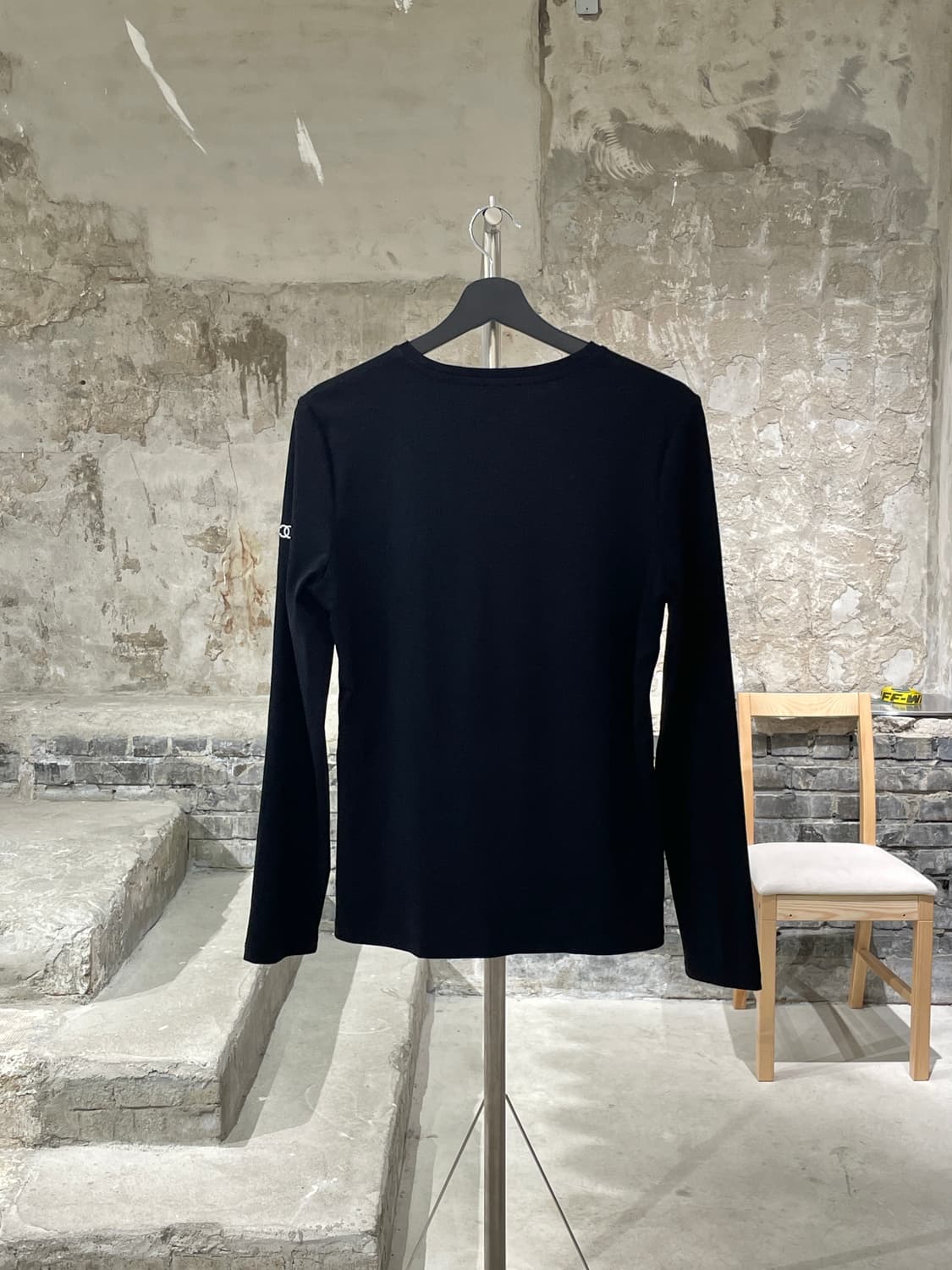 샤넬 유니폼 블랙 암 로고 코튼 롱 슬리브 상품이미지6