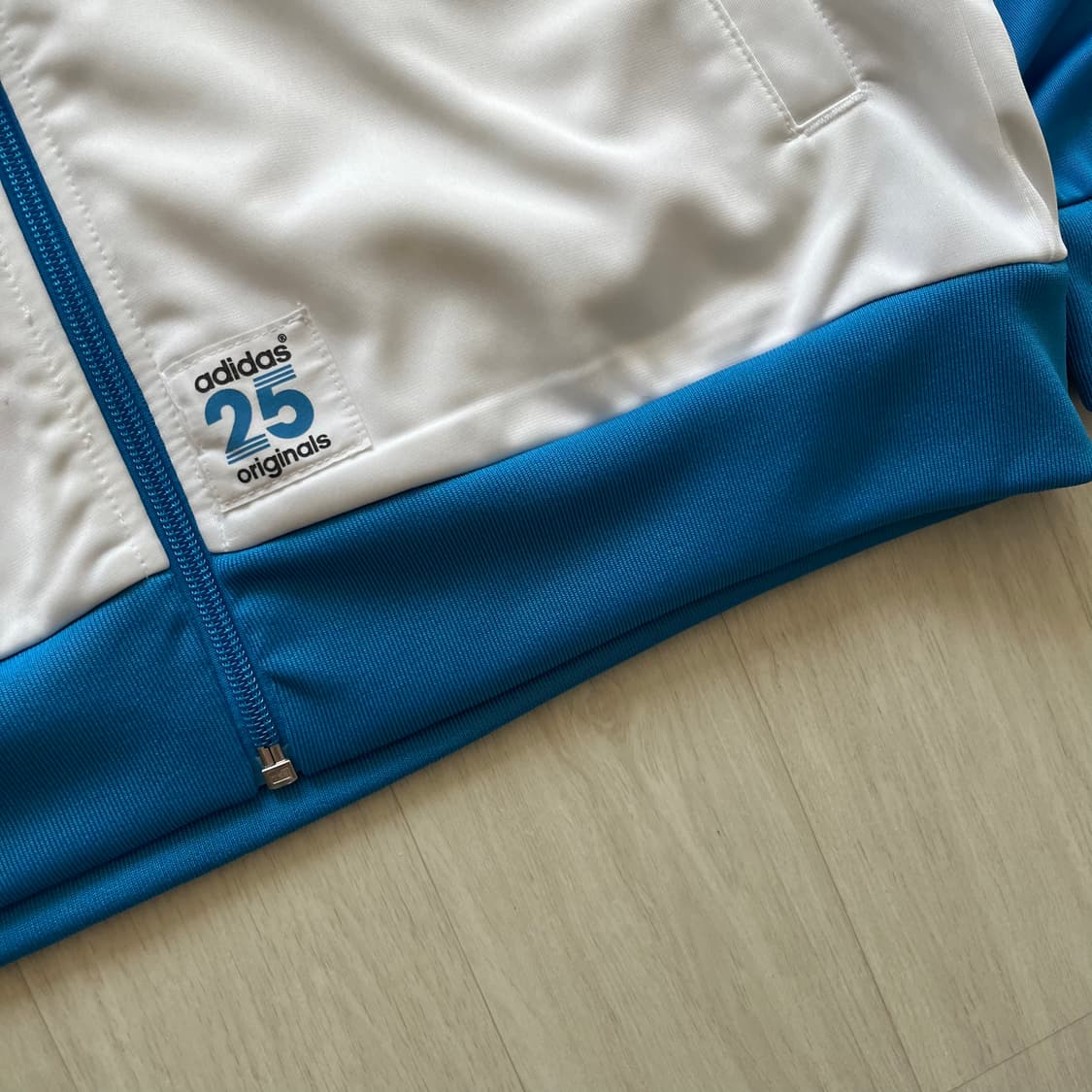 Adidas . 아디다스 x 니고(휴먼메이드) 베어 트랙탑 져지 상품이미지7