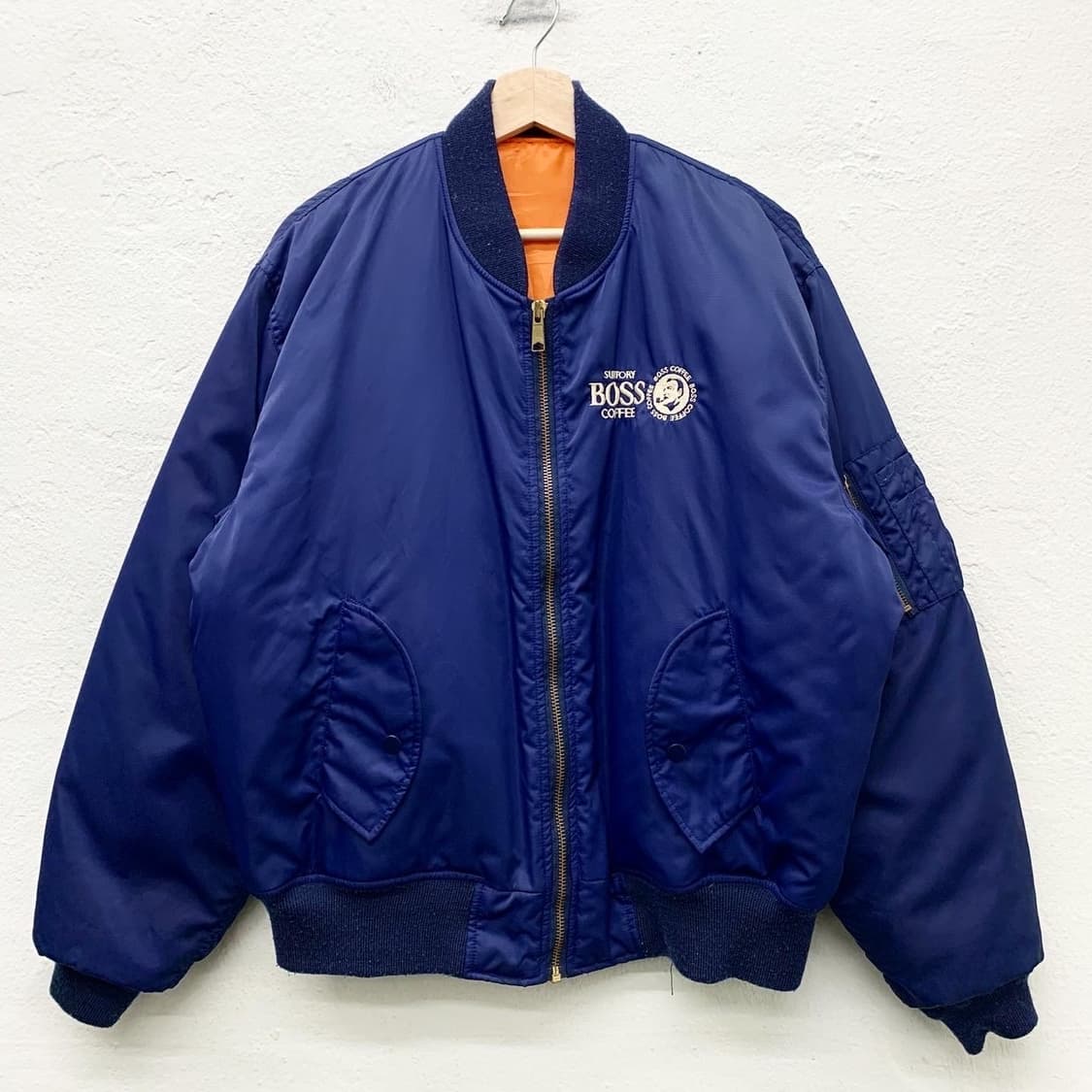 산토리 보스커피 네이비 백로고 ma-1 자켓 상품이미지3