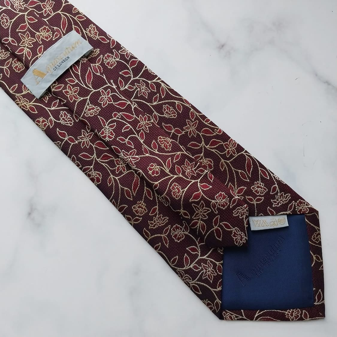 아쿠아스큐텀 실크 버건디 플라워 넥타이 9.7cm A+등급 K1191
 상품이미지9