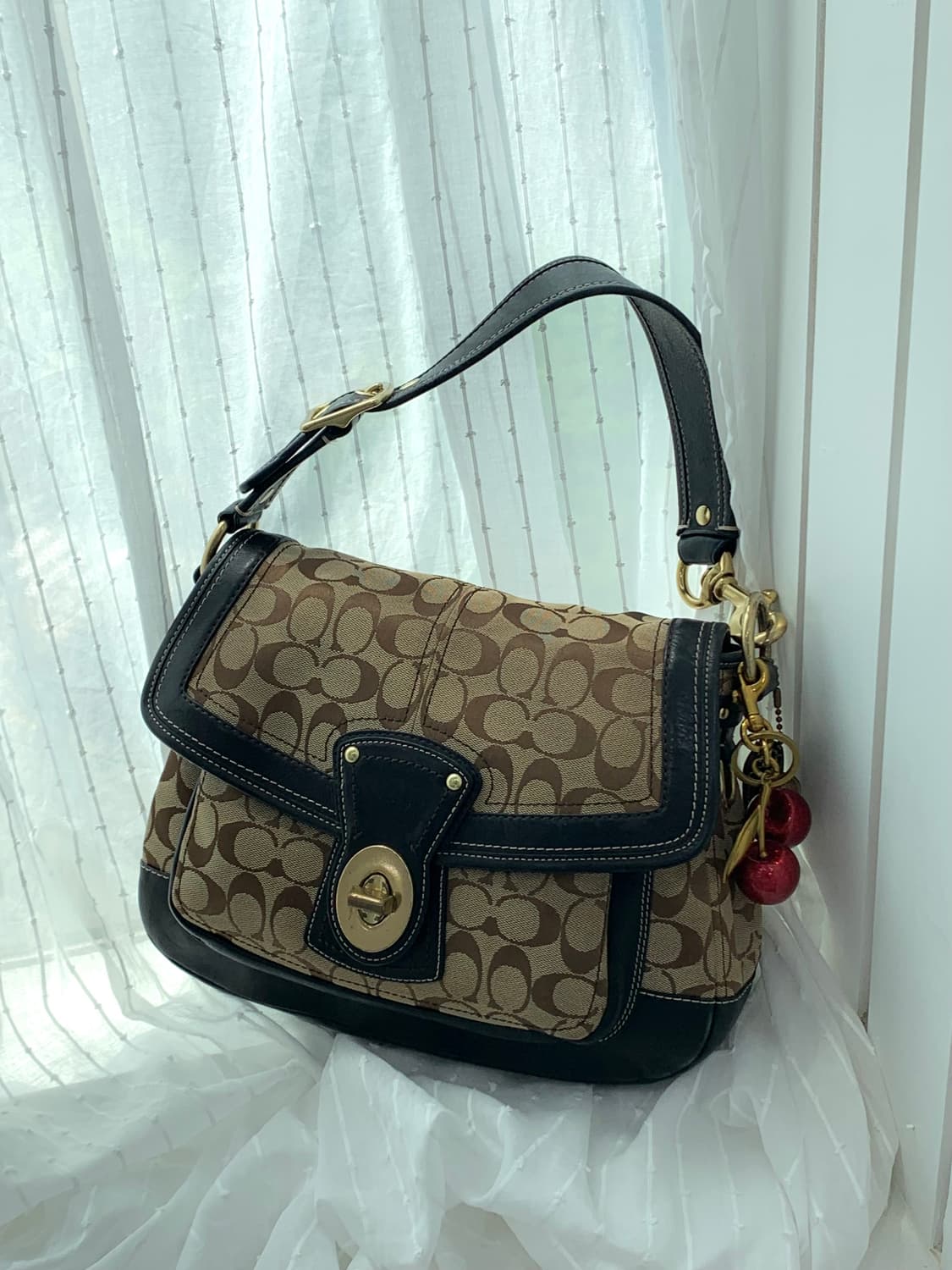 Coach 00’s 65th Lagacy Ali Shoulder Bag 상품이미지1