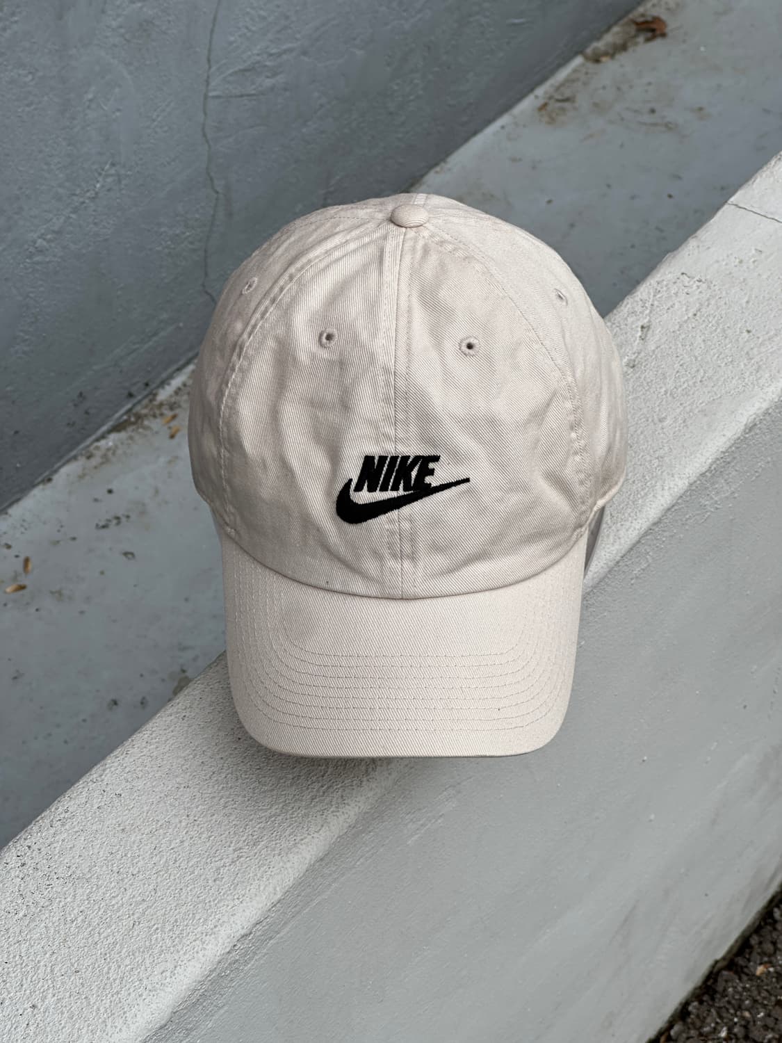 [F] 나이키 로고 아이보리 볼캡 모자 상품이미지1
