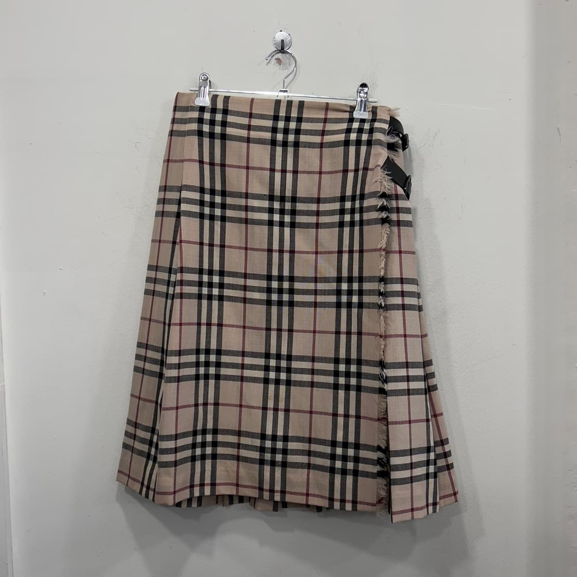 버버리 런던 레더버클 체크 코튼 랩스커트 상품이미지2