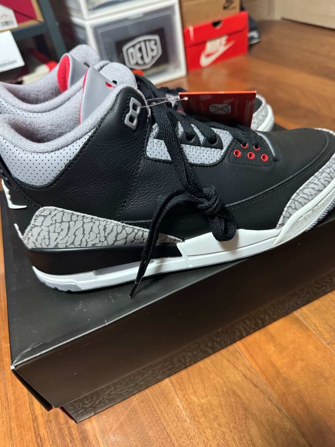 정품새제품 2024 나이키 조던3 블랙시멘트 270mm 상품이미지3