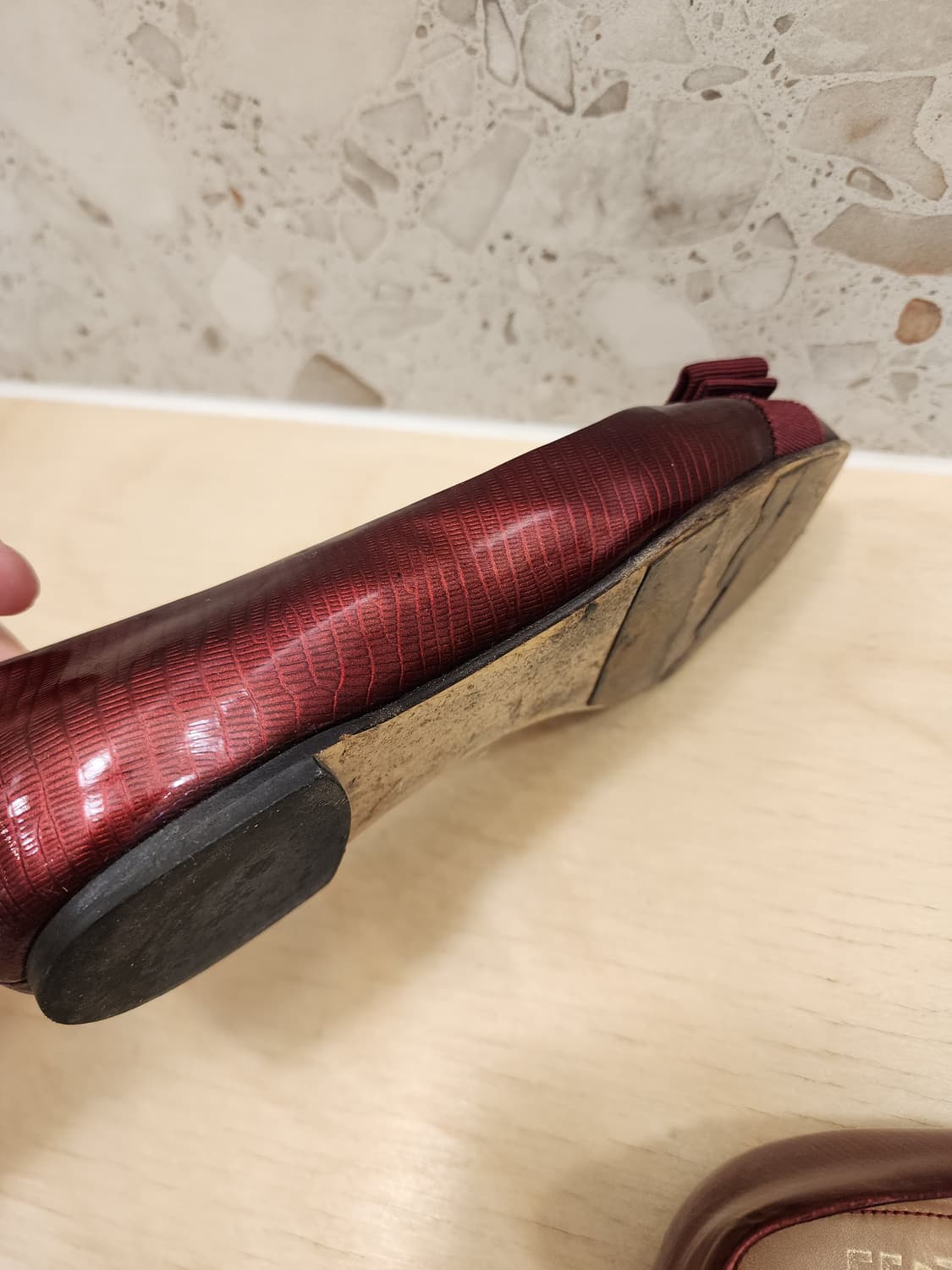 페라가모 바리나 페이던트 레드 4.5 상품이미지9