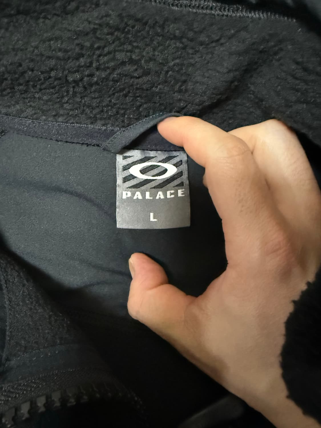 [L] 팔라스 x 오클리 플리스 블랙 상품이미지5