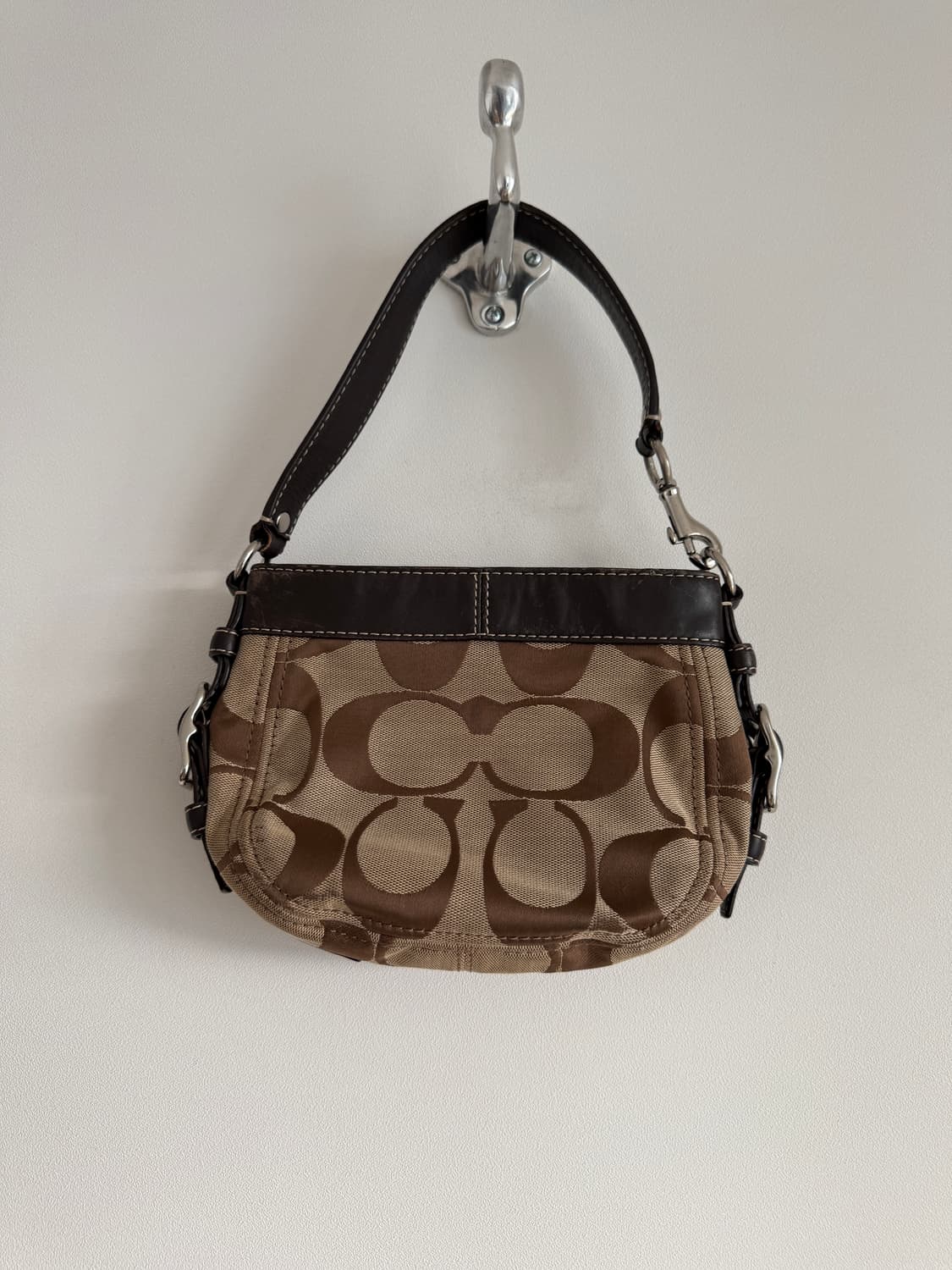 코치(COACH) 모노그램 숄더백 상품이미지5