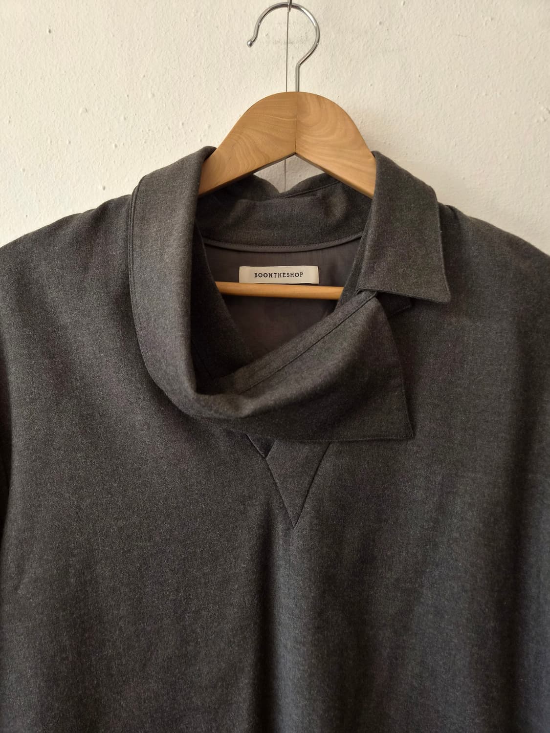 분더샵 여성 드레이프넥블라우스 34사이즈 상품이미지1