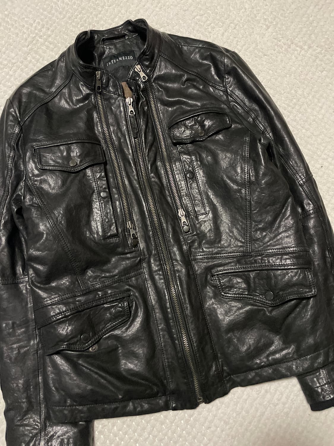 INTERMEZZO 인터메조 웨스턴 무드 램스킨 양가죽 절개 봄버 레더 상품이미지7