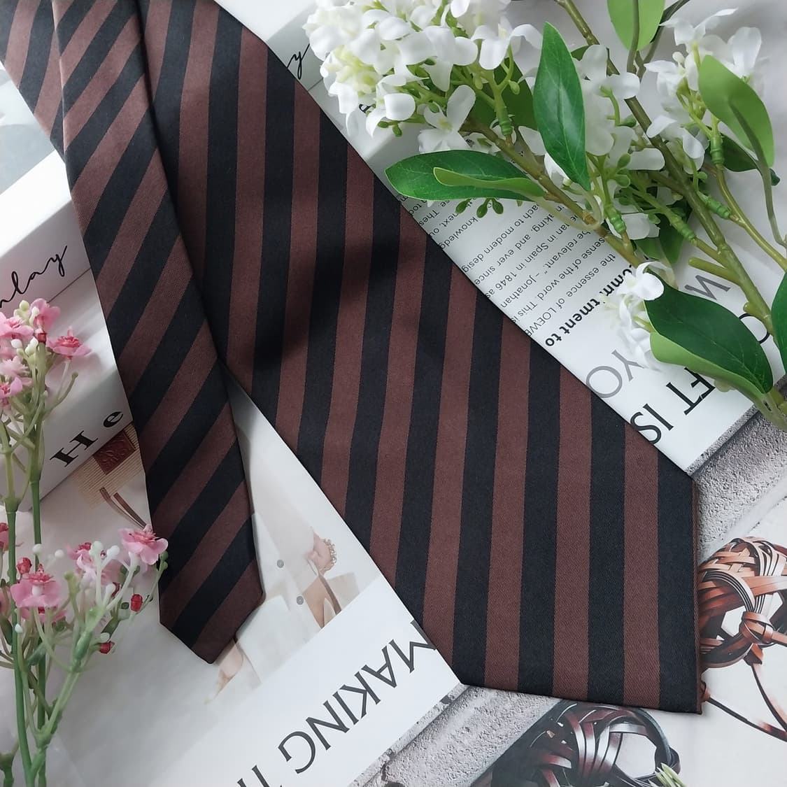 발렌티노 실크 브라운&블랙 스트라이프 넥타이 10cm A등급 K1483
 상품이미지2