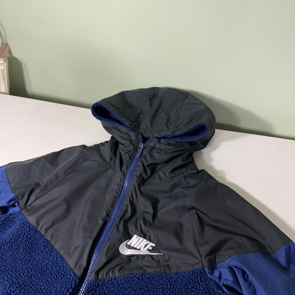 145CM 나이키키즈 네이비 블랙 배색 플리스 후드 윈드러너 상품이미지3