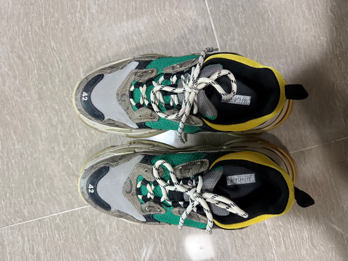 구찌 x 발렌시아가 해커 프로젝트 트리플 S 스니커즈 (677192) L 상품이미지2