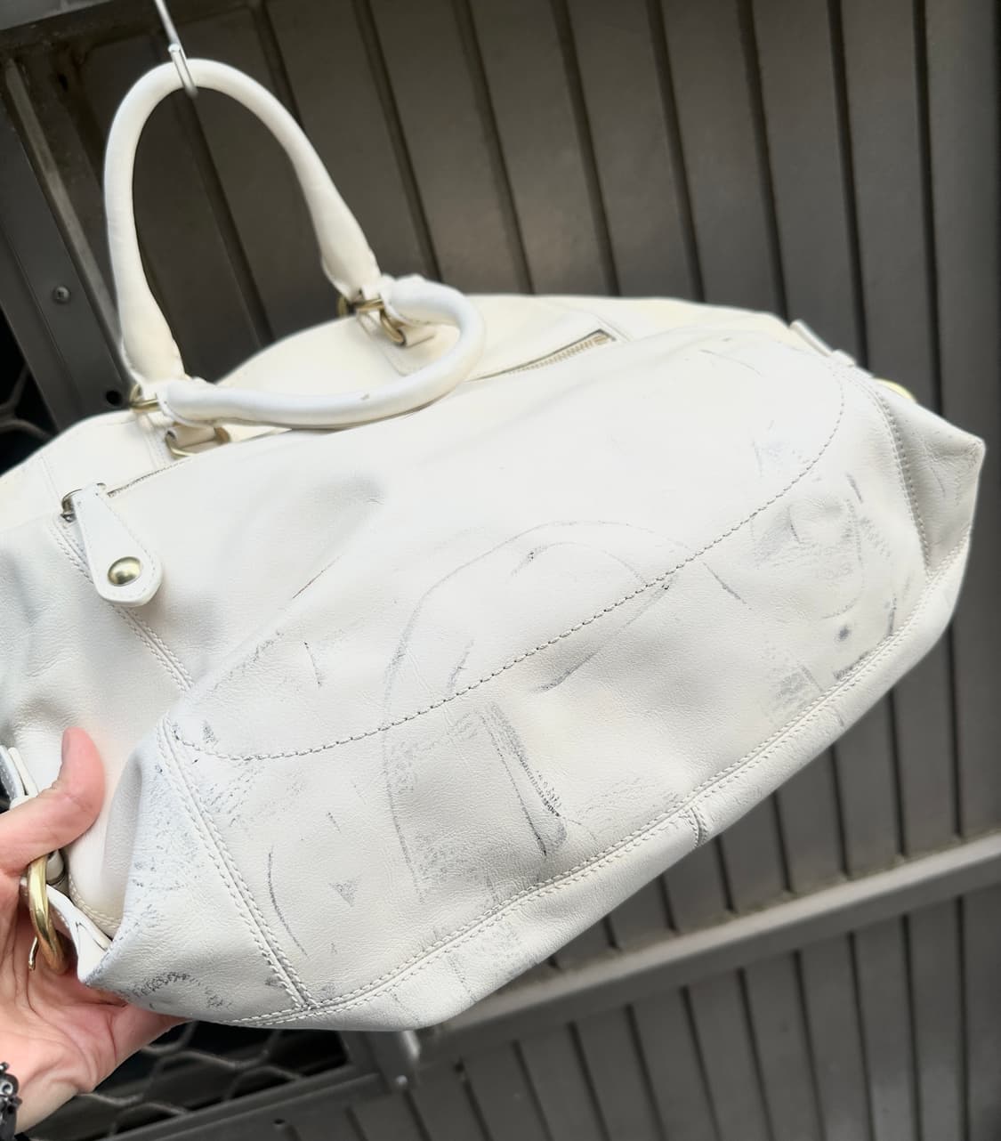 Coach stud leather shoulder bag 상품이미지9