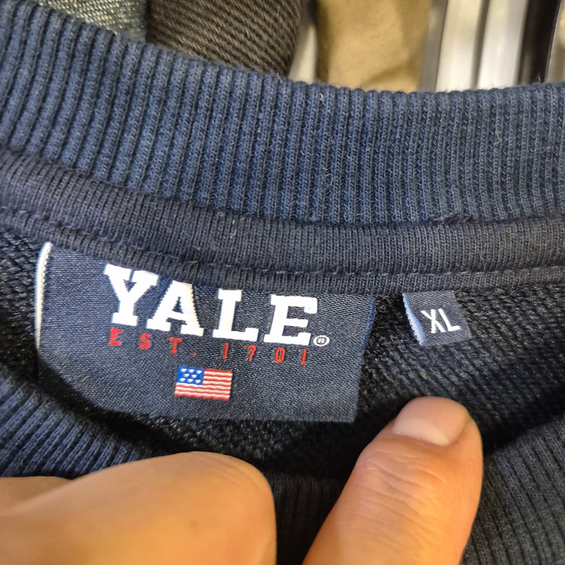 XL. YALE 네이비 맨투맨  상품이미지3