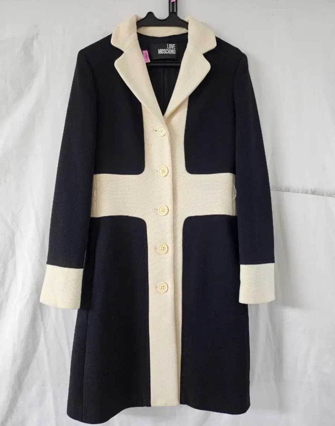 모스키노 블랙 앤 화이트 코트 85 상품이미지1