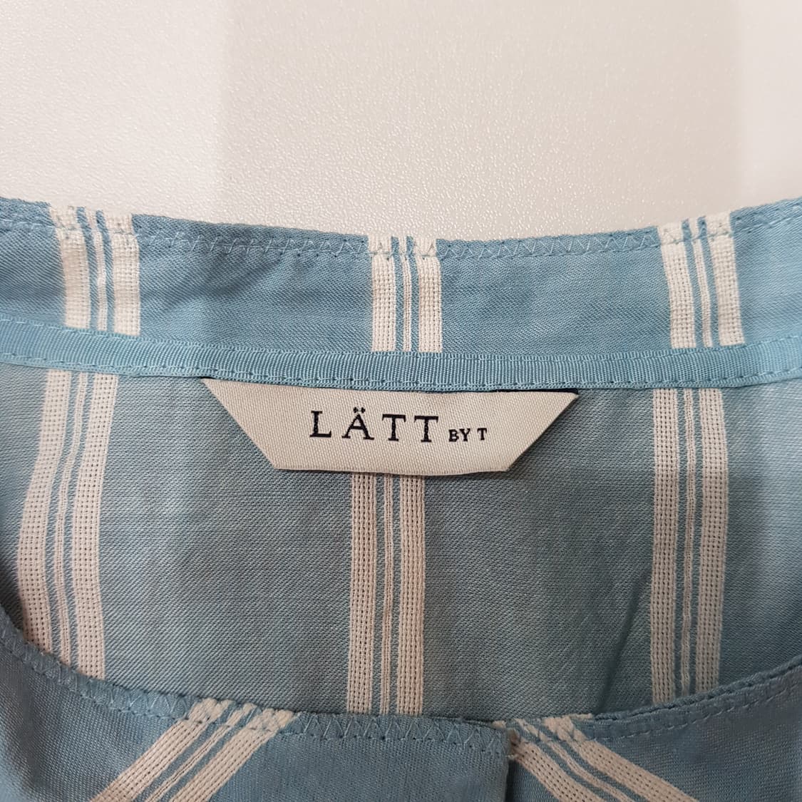 한섬 래트바이티 2021 프릴 카라 코튼 블라우스 82-94-160사이즈 상품이미지6