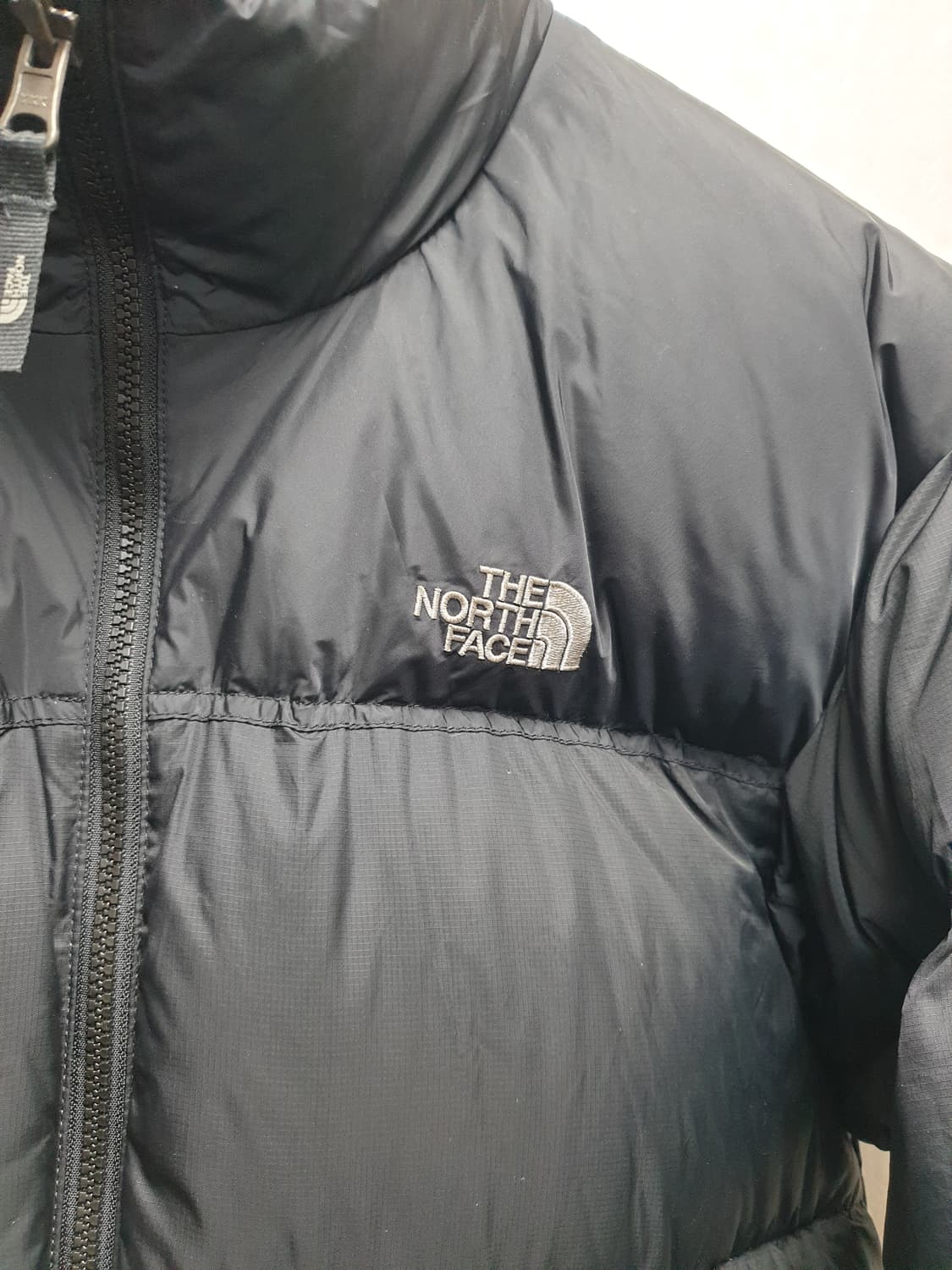 [m/100] 노스페이스 스몰로고 무광 눕시패딩 상품이미지3