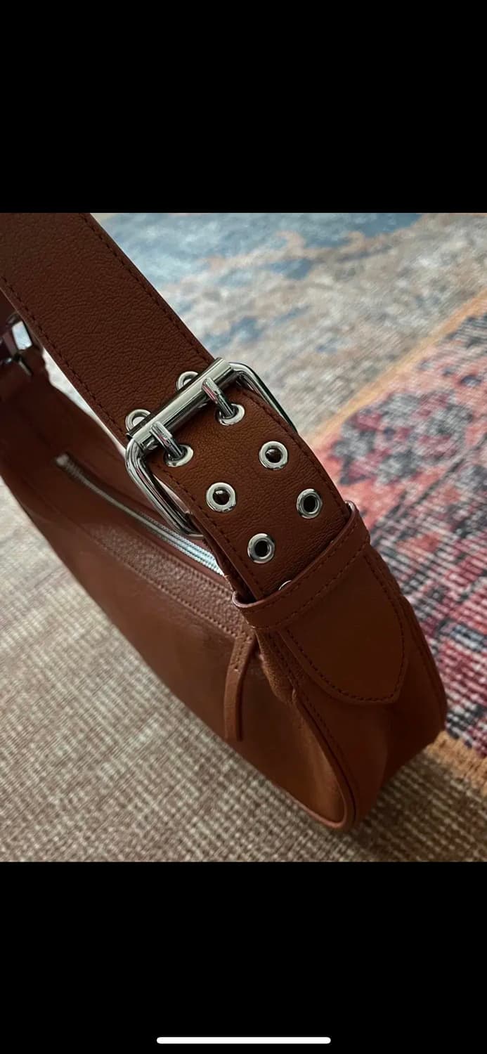 BY FAR  바이파 Soho Leather Shoulder Bag 상품이미지7