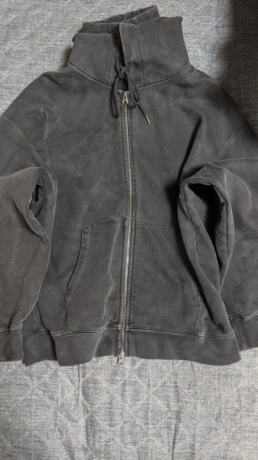 소버먼트 피그먼트 컷 후드 집업 상품이미지2