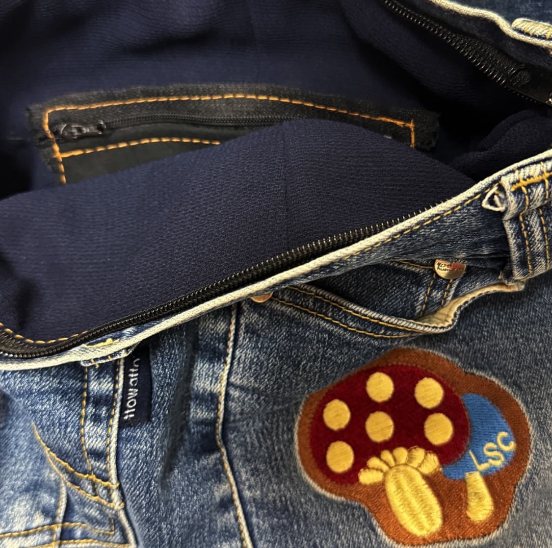 머쉬룸 도트 크로스백 상품이미지3