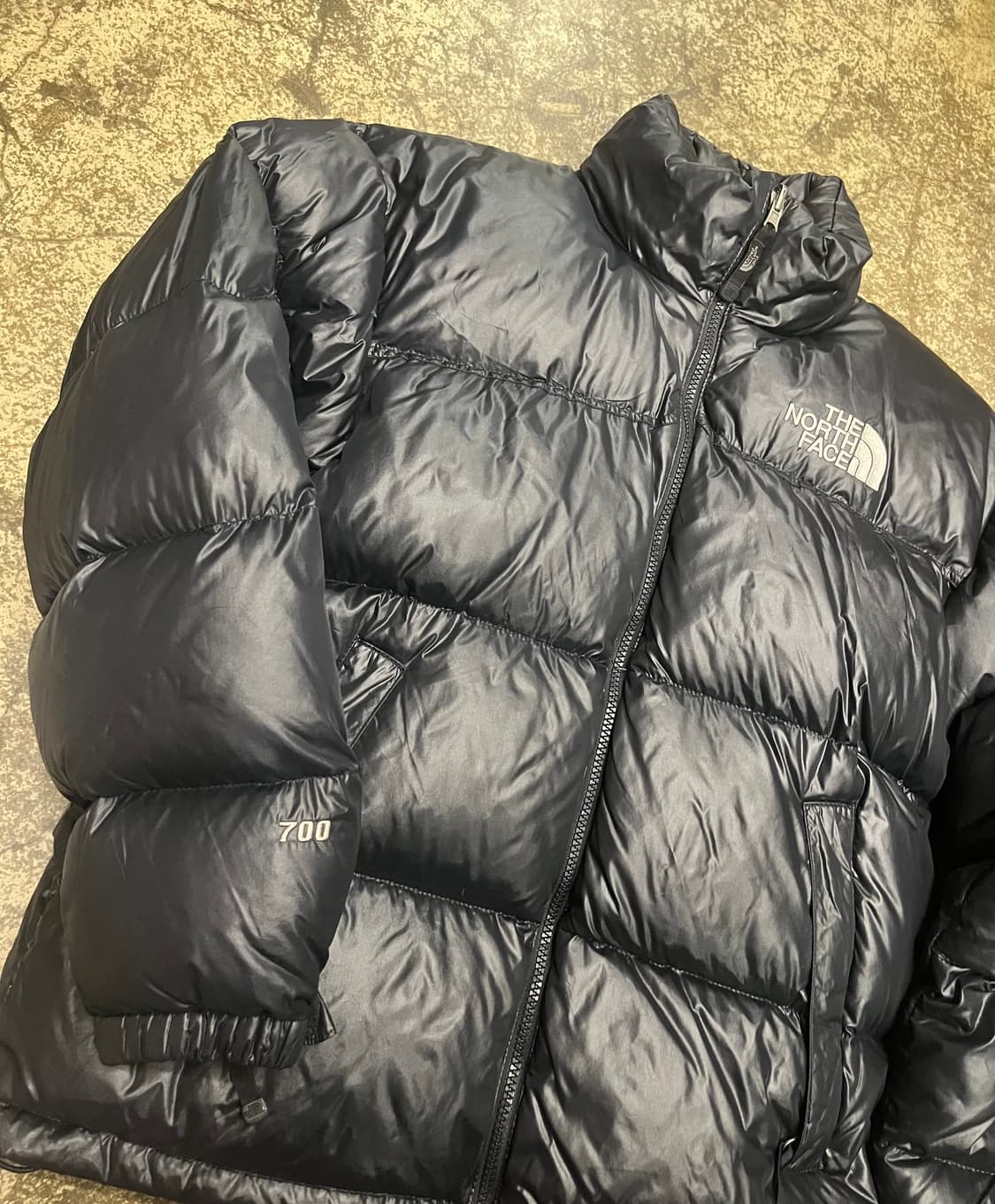 노스페이스 700 유광 구형 눕시 블랙 구스패딩 상품이미지5