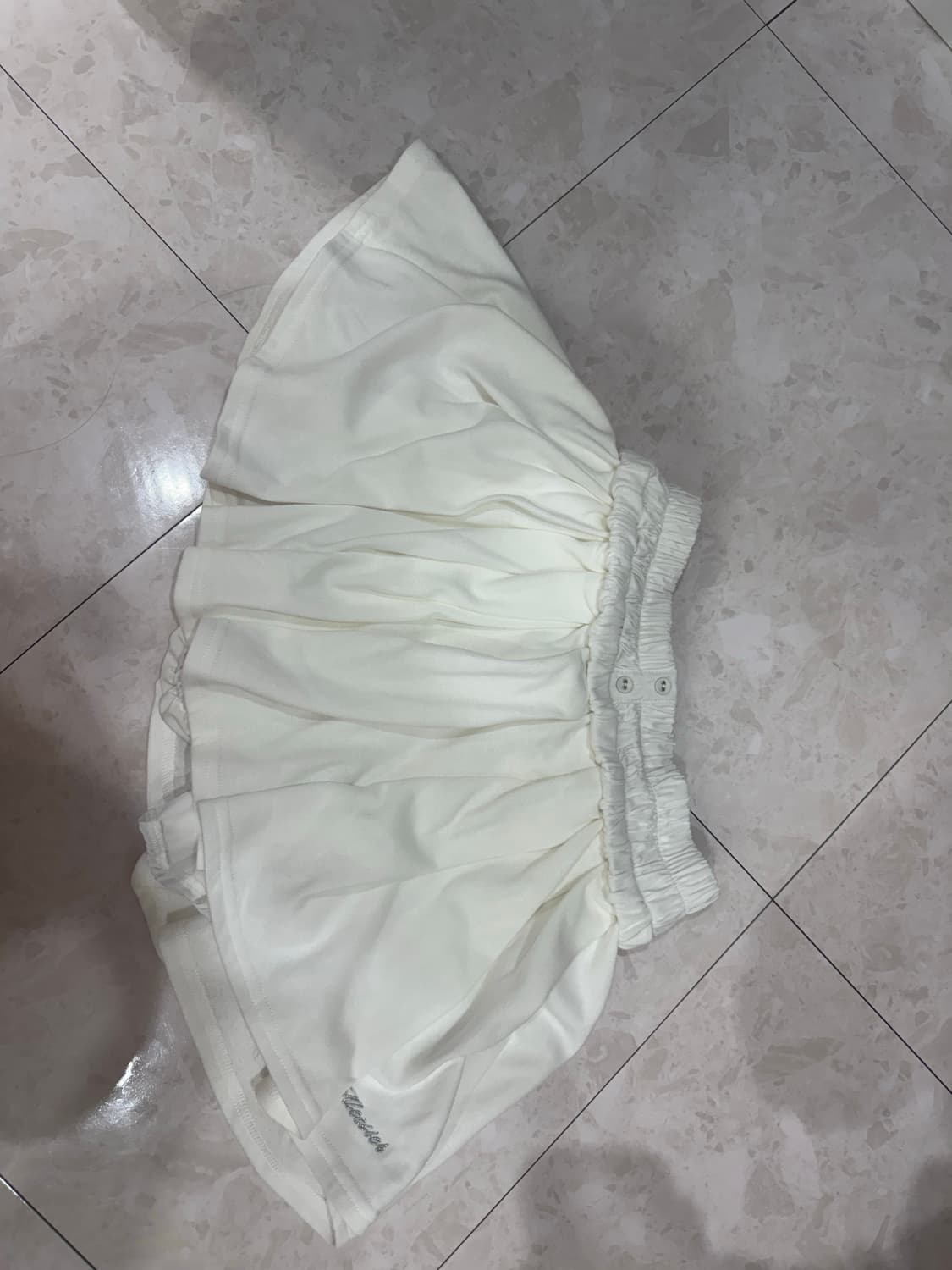 클리시어 선데이 밸런스 플리츠스커트 아이보리 상품이미지2