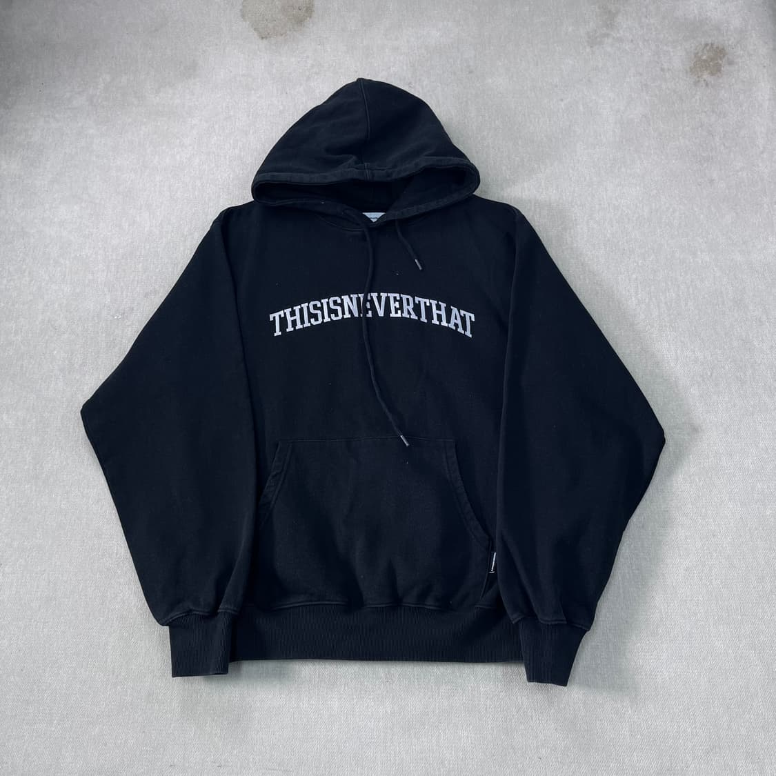 105 디스이즈네버댓 스펠아웃 후드티 상품이미지1