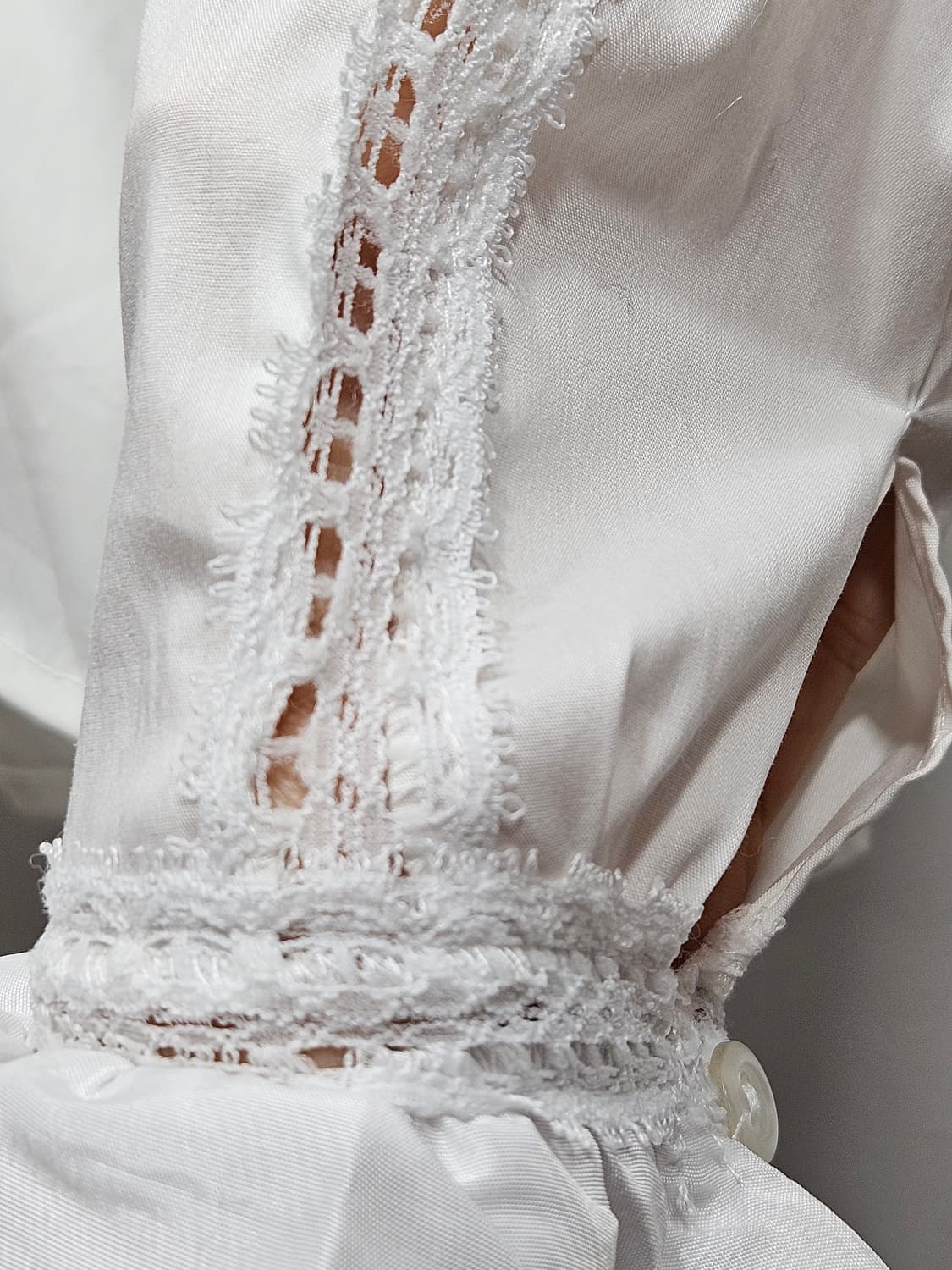 화이트 러플 블라우스 [새상품] 상품이미지10