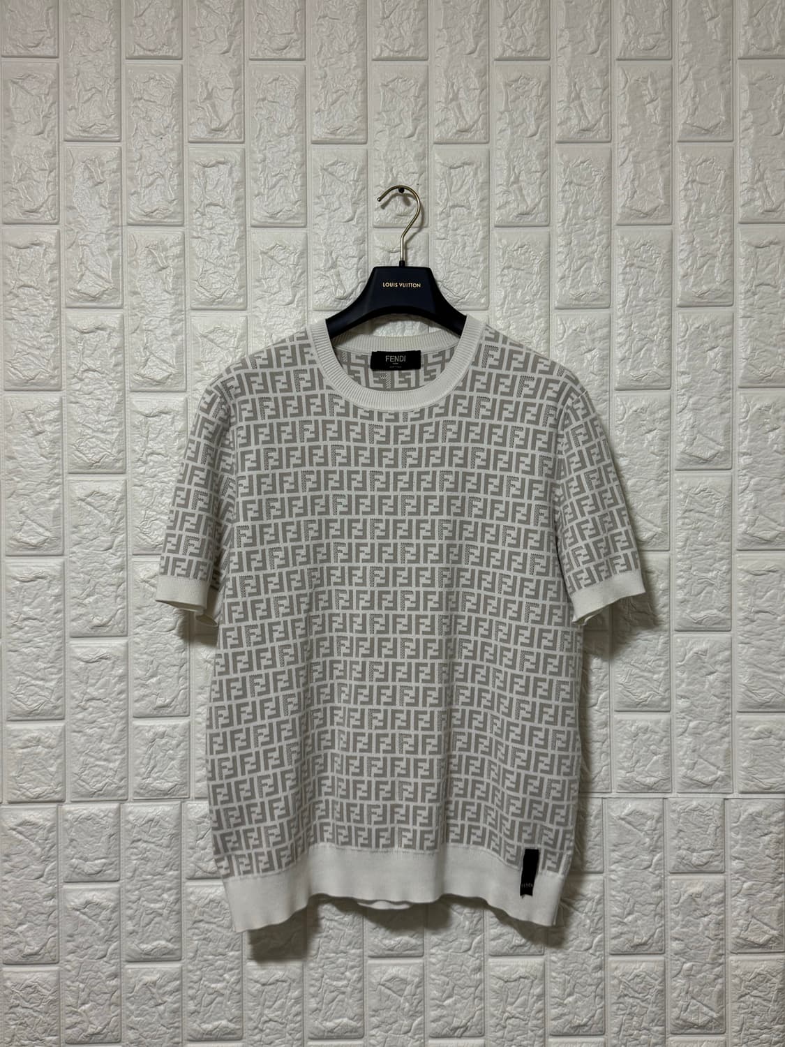 [52] 펜디 FF로고 니트 반팔 상품이미지1