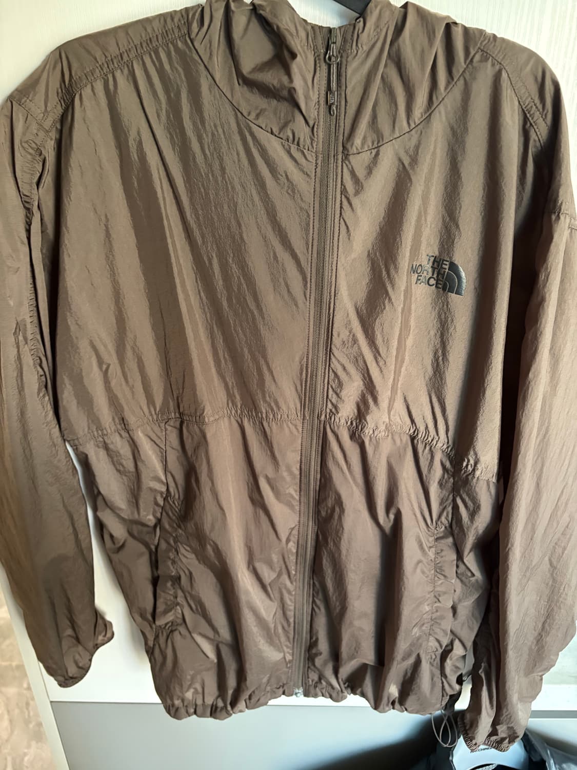 노스페이스 바람막티 상품이미지1