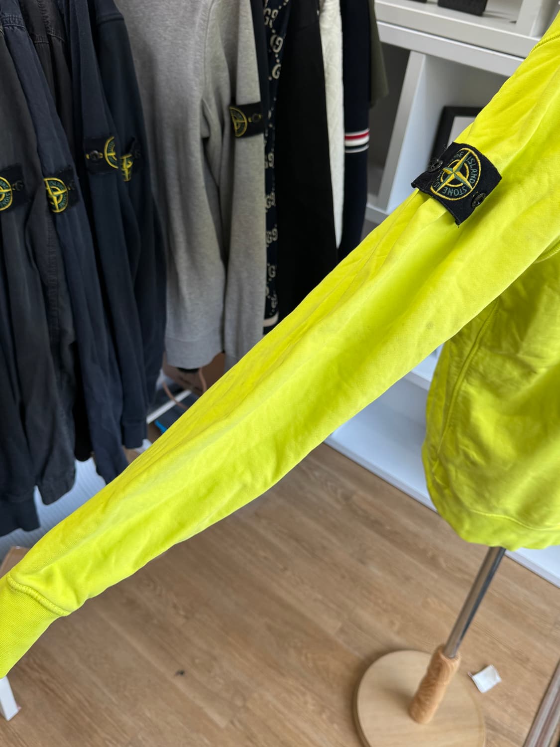 [xl] 스톤아일랜드 형광 맨투맨 상품이미지3