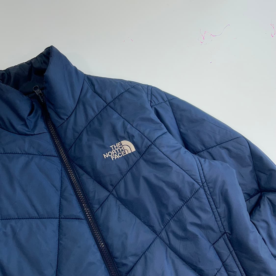 The north face 노스페이스 퀼팅 네이비 경량패딩  상품이미지4