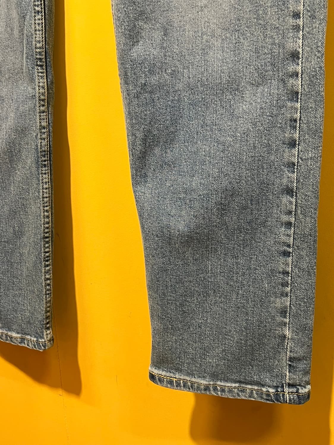 [32x32] 리바이스 502 레귤러 테이퍼 연청 데님 팬츠 청바지 상품이미지5