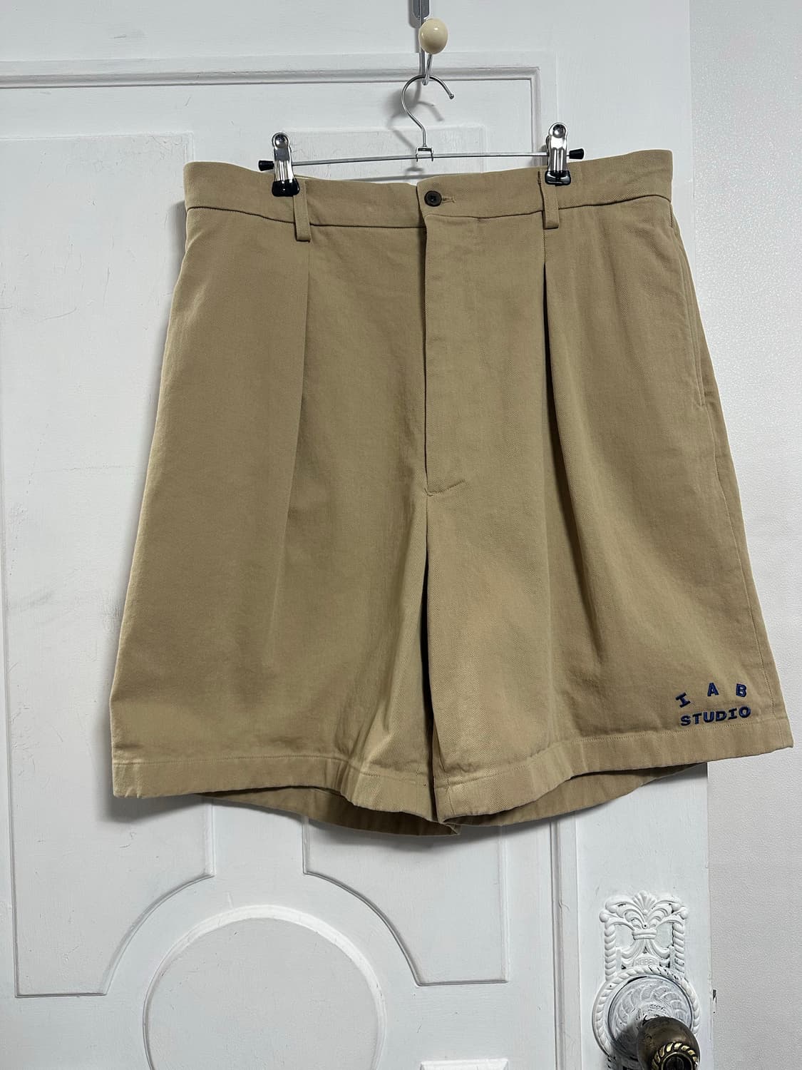 아이앱스튜디오 치노 쇼츠 상품이미지1