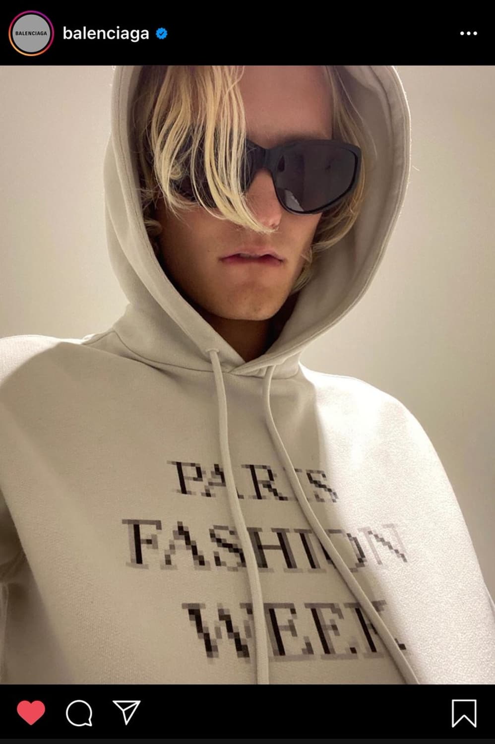 발렌시아가 paris fashion week 후드티 L 상품이미지5