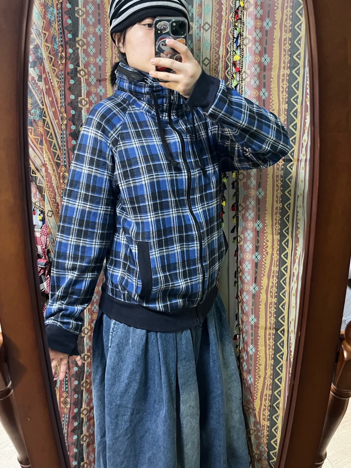 Plus one Clothing 블루 체크 하이넥 집업 상품이미지4