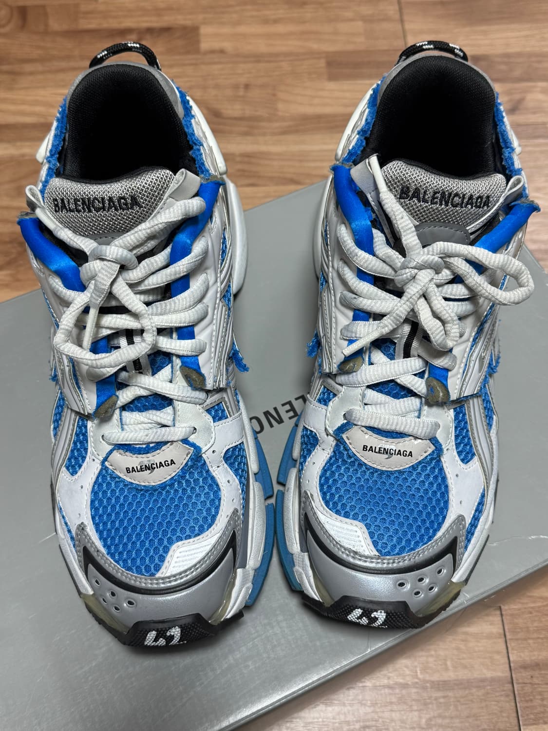 발렌시아가 뉴러너 블루 42 상품이미지1