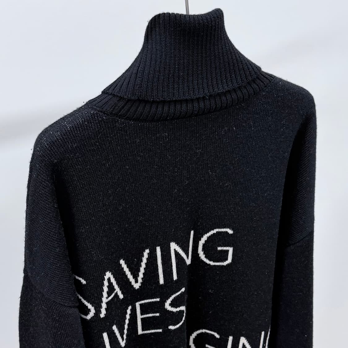 [S급/M] 발렌시아가 wfp 목폴라 니트 오버핏 블랙 상품이미지5