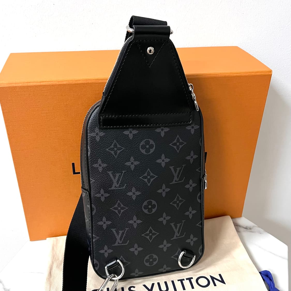 [S급/정품] 루이비통 에비뉴 슬링백PM 이클립스 크로스백 가방 상품이미지4