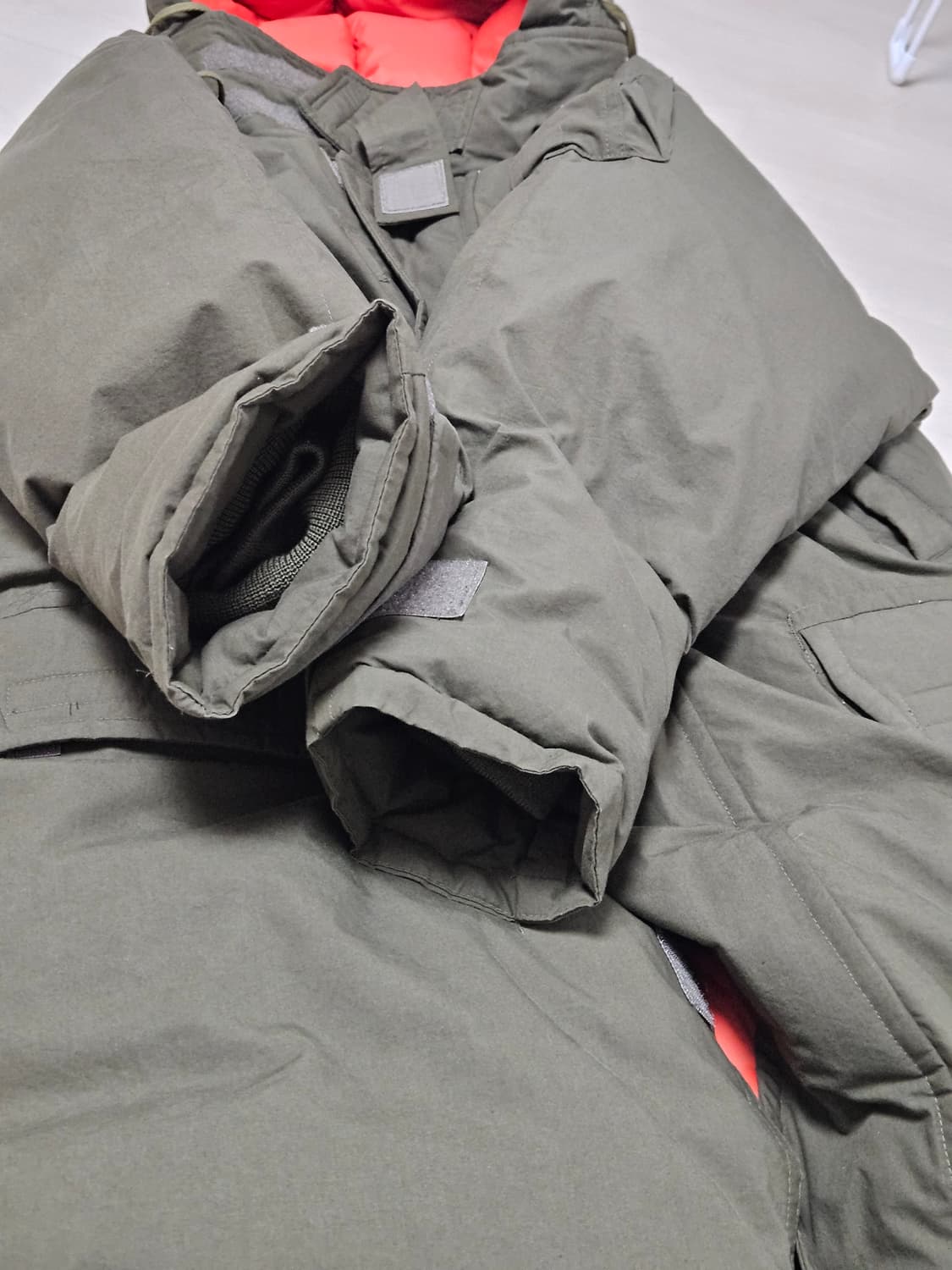2-MOONTRIPPER PARKA

L사이즈 올리브드랩서비스 ods 상품이미지8