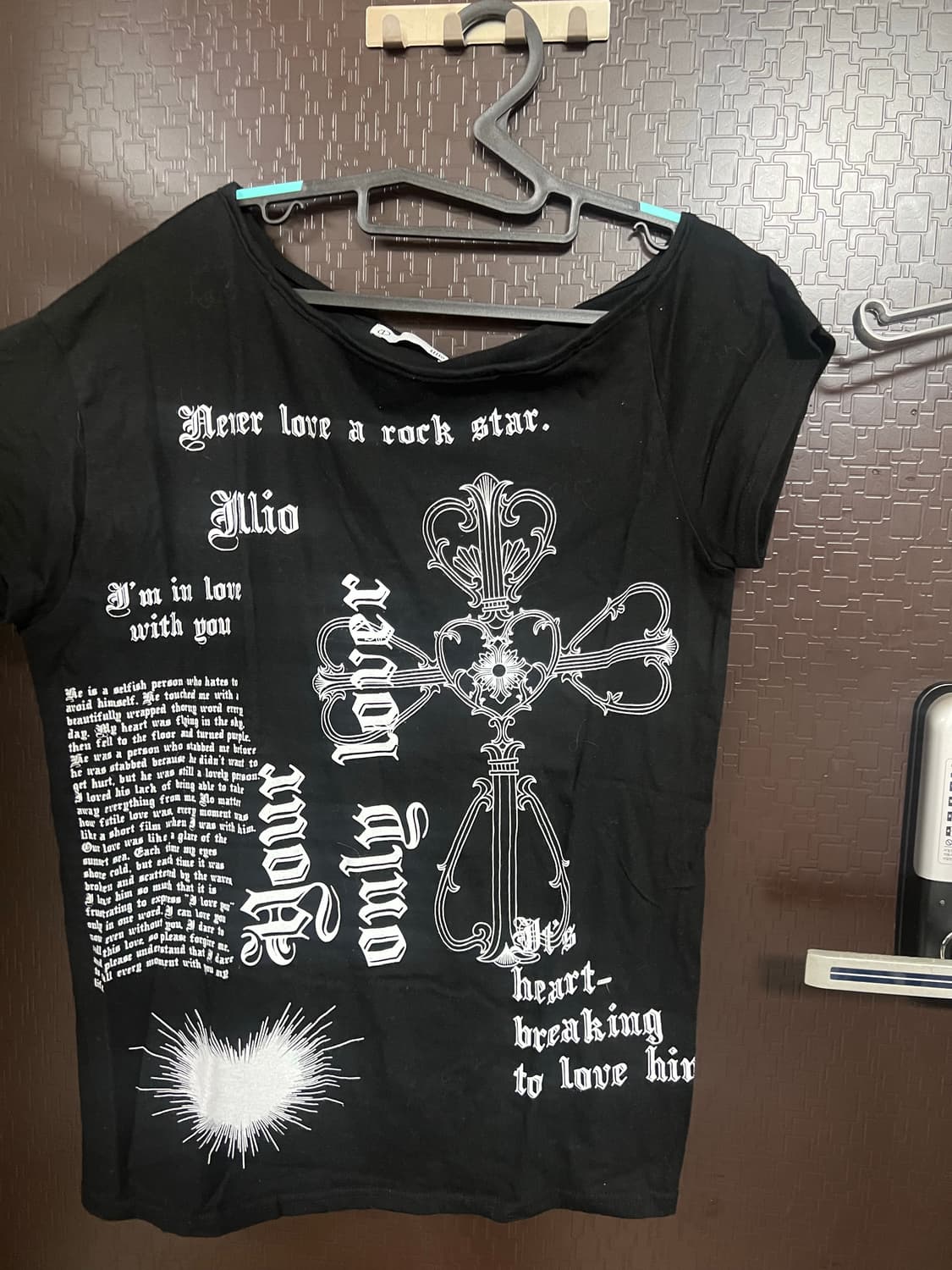 (카리나착용) 일리고 원숄더 반팔 L 상품이미지1