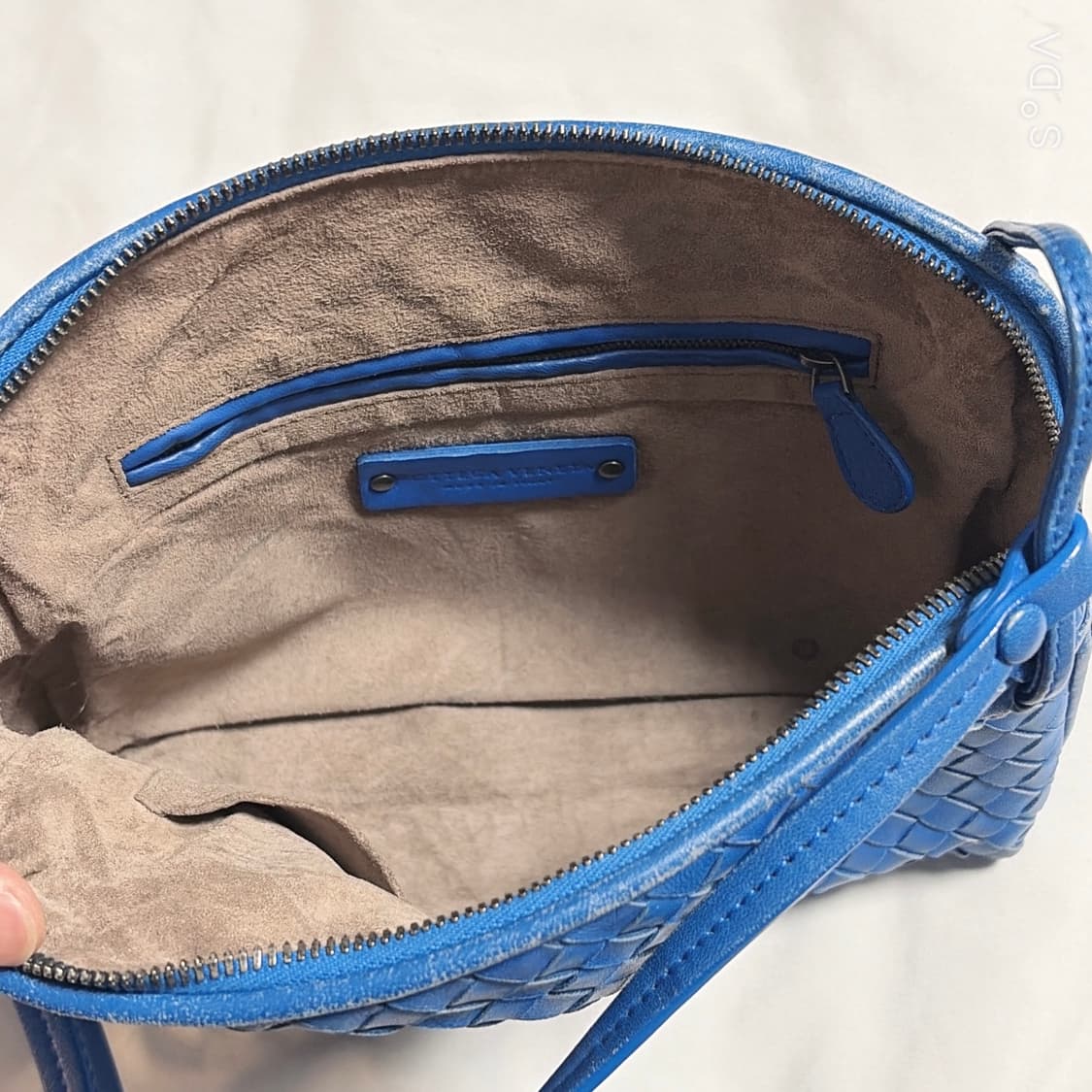 보테가베네타 블루 인트레치아토 크로스백 상품이미지4