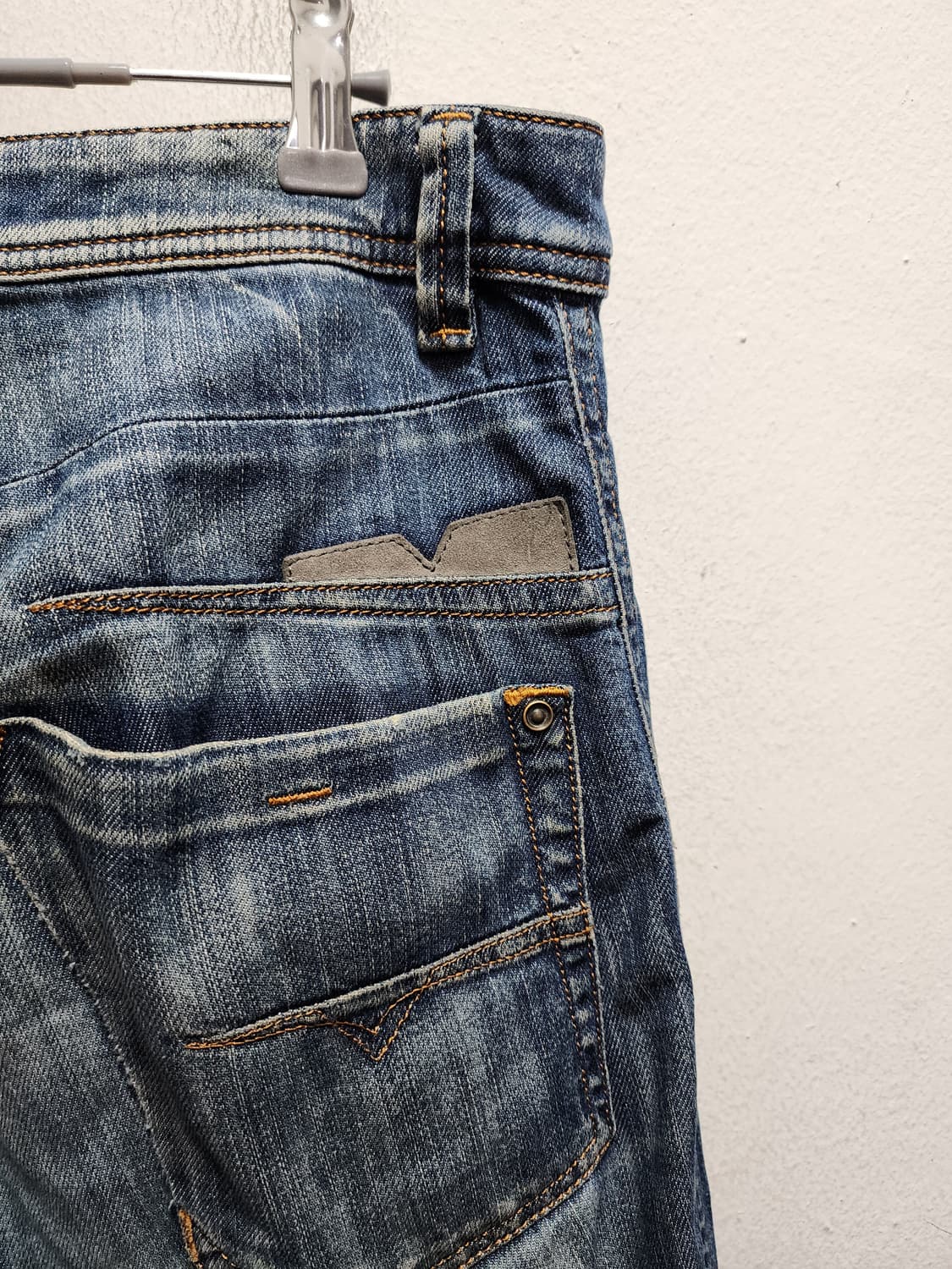 디젤 빈티지 DARRON 워싱 데님 청바지 상품이미지3