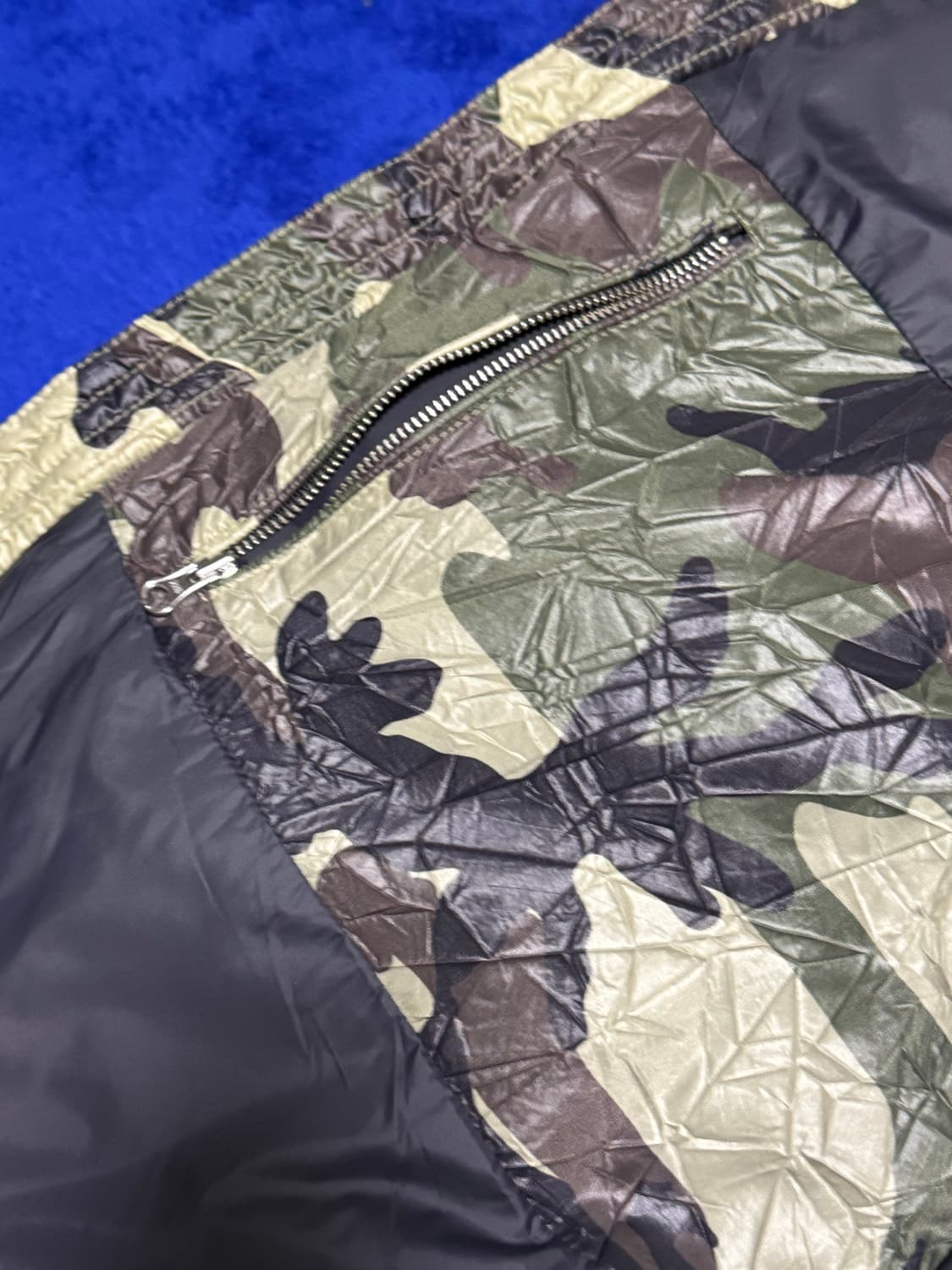 스투시 링클 나일론 다운 푸퍼 우드랜드 카모S 상품이미지4