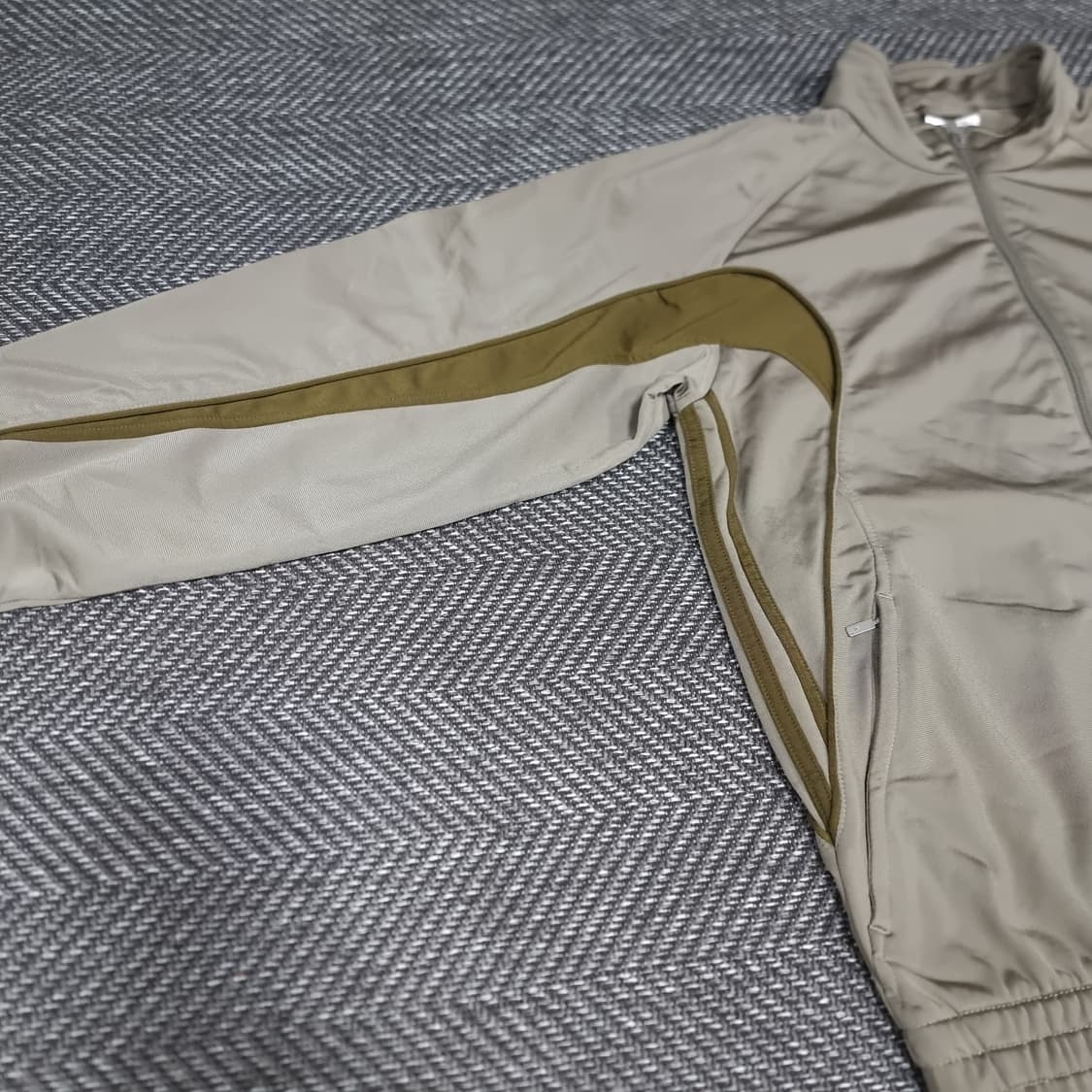 아디다스 카키 져지 상품이미지6