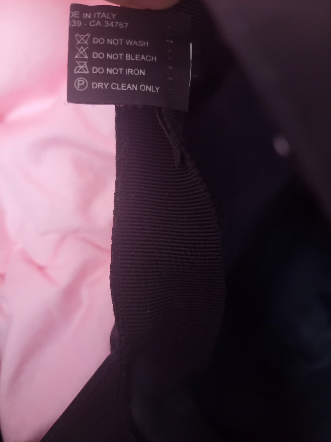 정품)급처상태양호!프라다 삼각로고 블랙 리나일론 베이스 볼 캡 모자 상품이미지6