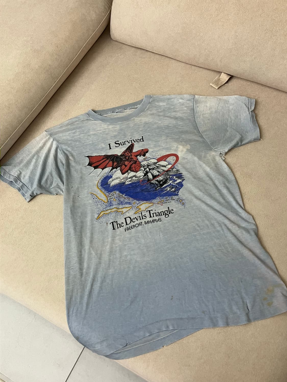 90s distressed trashed devil tee 상품이미지1