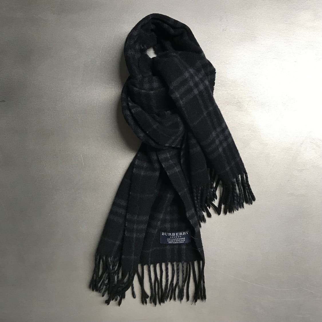 버버리 정품 캐시미어 머플러 네이비 상품이미지1